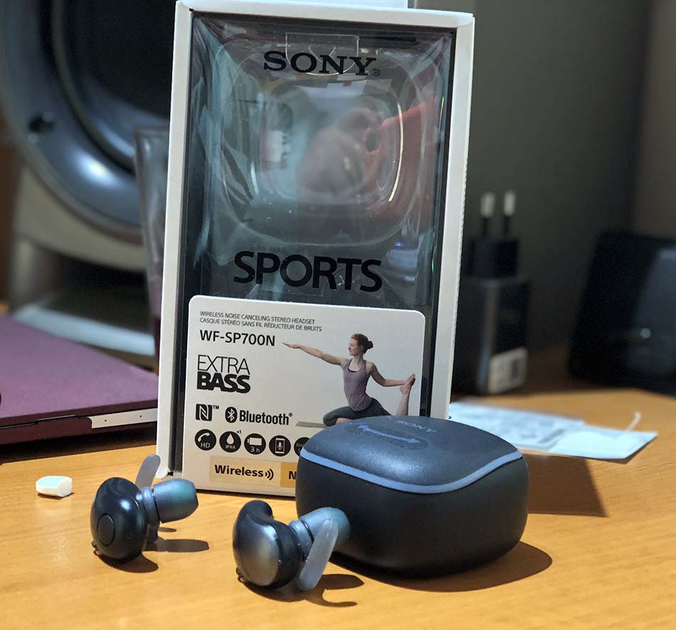 Sony WF-SP700N Auriculares inalámbricos con cancelación de ruido para