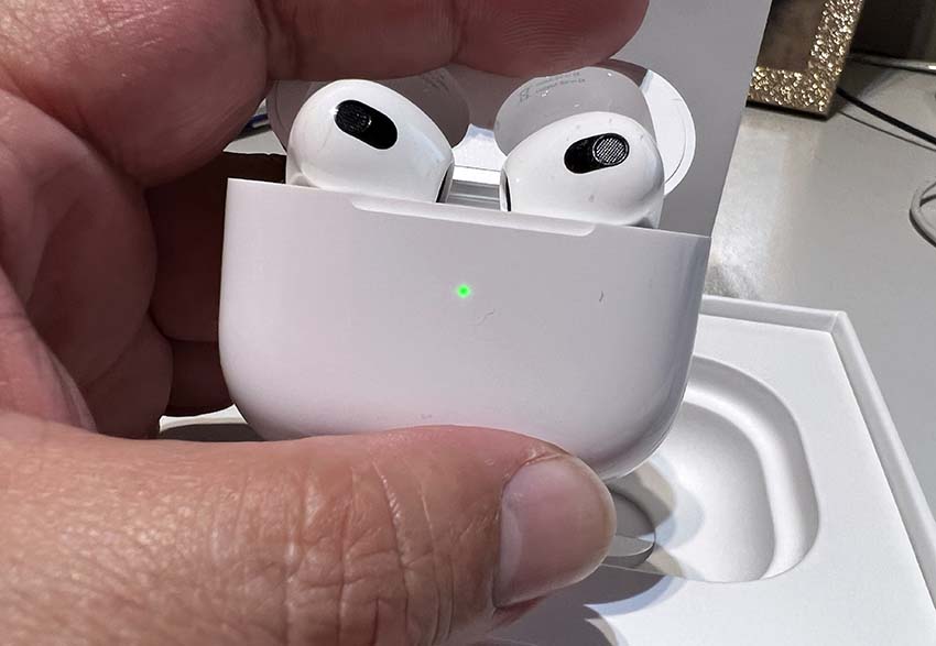 ¿Sabes por qué los AirPods falsos suenan tan mal? - Digital Trends Español